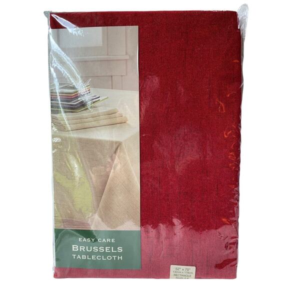 Brussels Easy Care Rectangle Tablecloth 100% Polyester Dark Red Seats 4-6 NEW - Picture 1 of 7